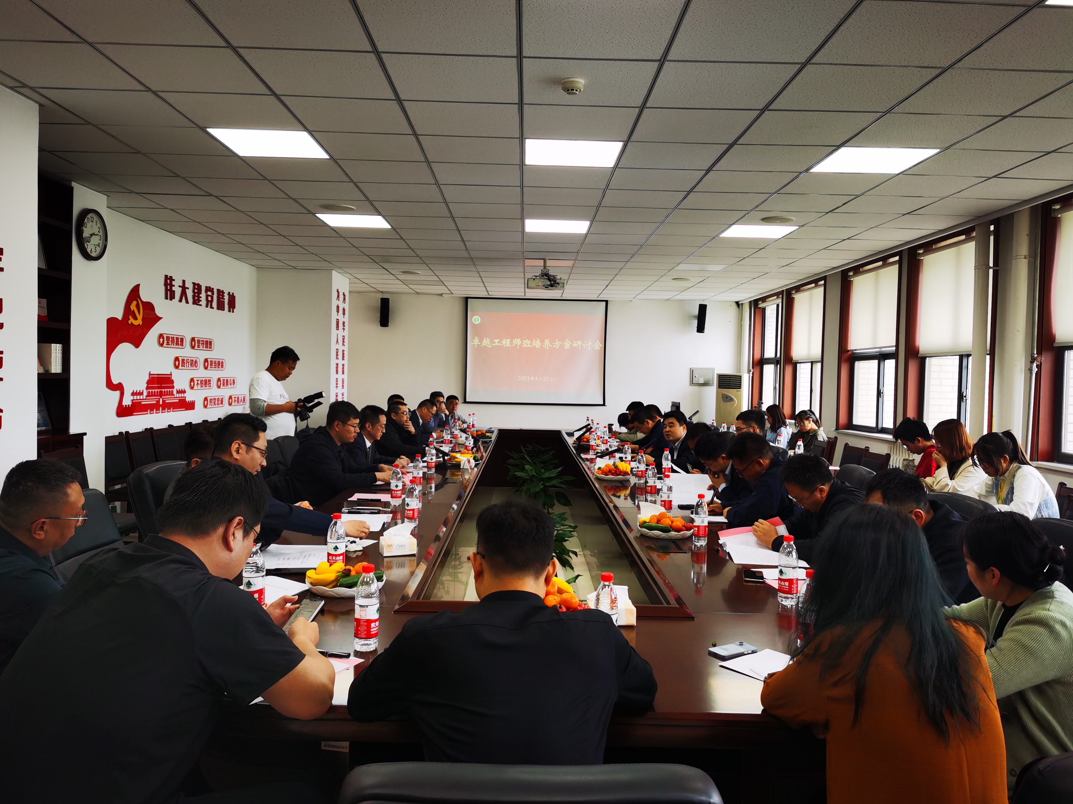 ffbe979f7caa4a14a289567684d0cd8c.jpg ffbe979f7caa4a14a289567684d0cd8c.jpg